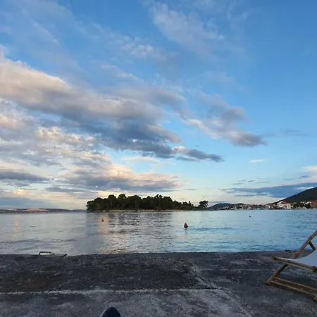 Stonehouse By The Sea Zmorac Preko