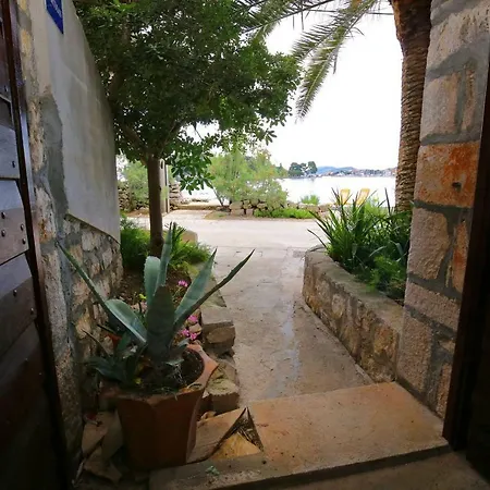 Stonehouse By The Sea Zmorac Preko