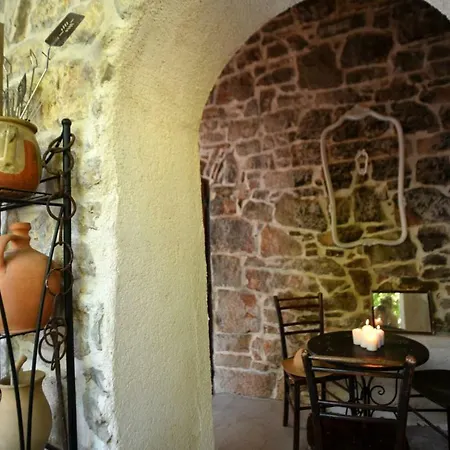 Stonehouse By The Sea Zmorac Semesterbostad *